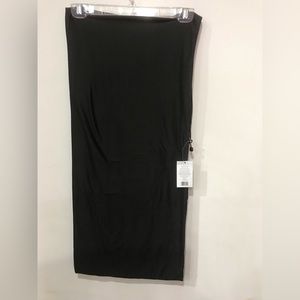 Beyond Yoga scarf with zipper pocket